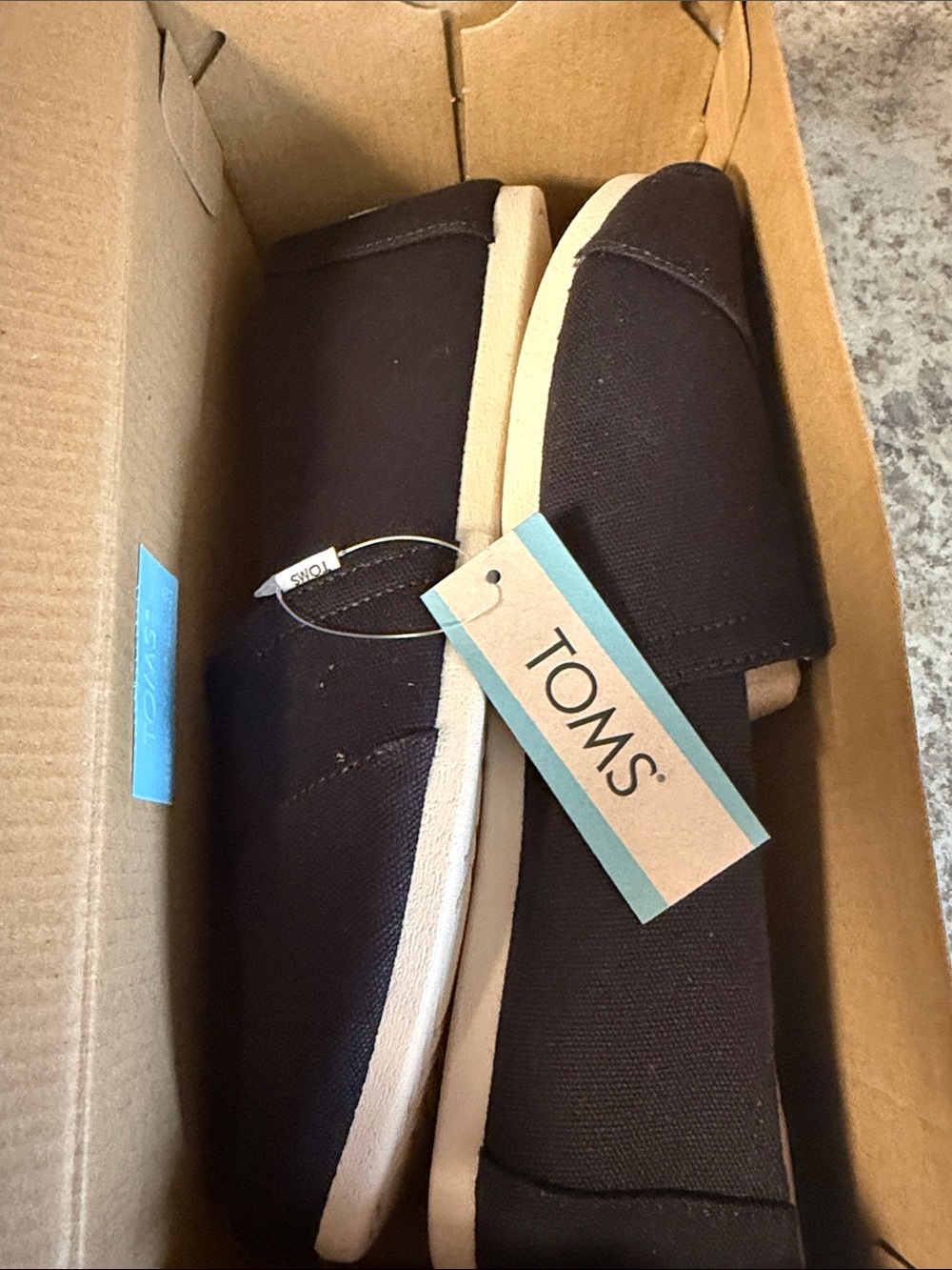 TOMS Black Canvas Alpargata with Teal Logo Patch - Picture 2 of 3